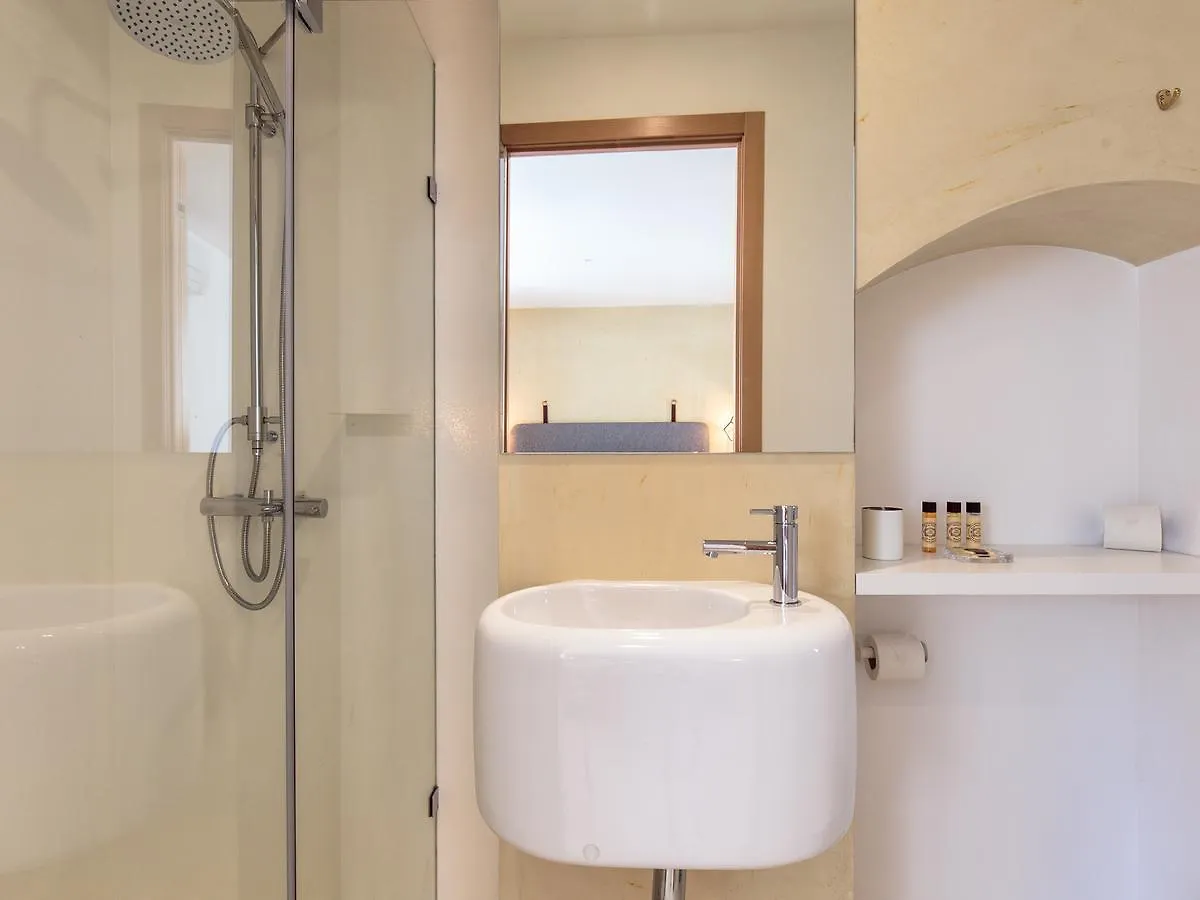 Dear Lisbon - Living House Bed & Breakfast